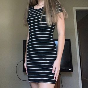 ❤️💗Black & White Striped Body Con Dress